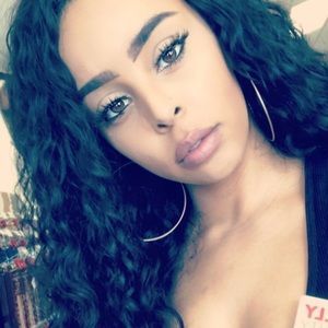 Meet your Posher, Amber